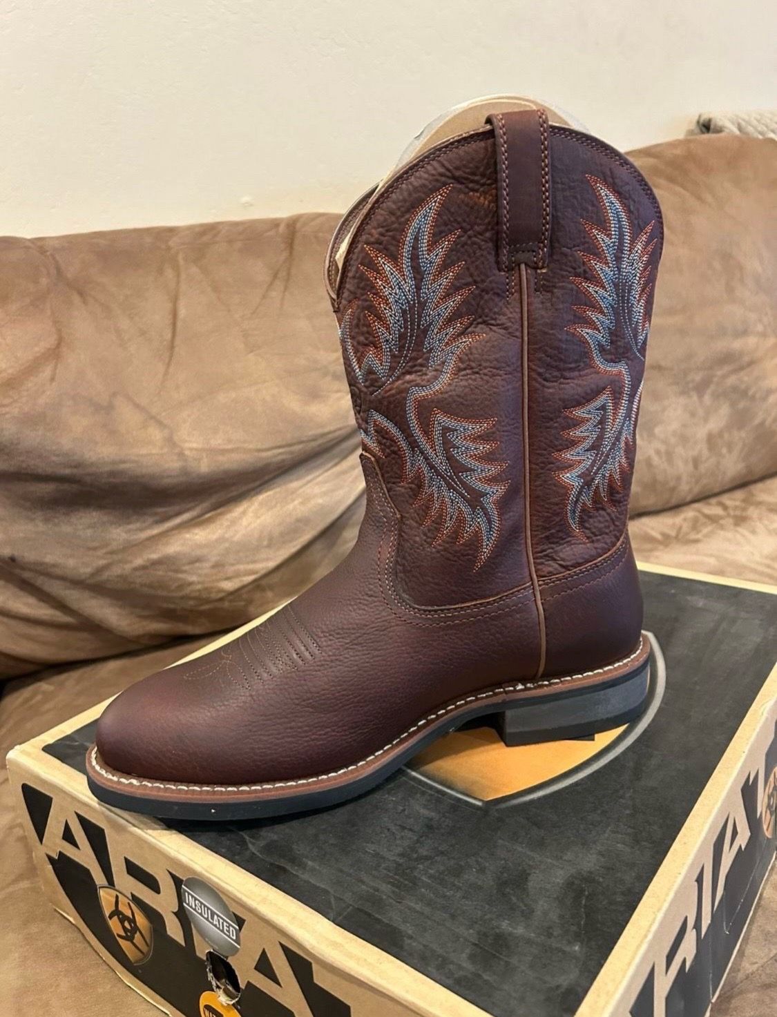 Ariat heritage 400g Waterproof Composite Toe Work Boot also waterproof size 12.