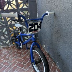 16’  Dinky Gt El centro collectors Bmx bike 