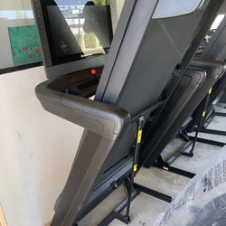 Large Commercial Nordictrack Treadmill 2450 