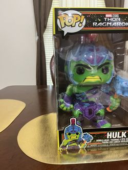 Funko POP Jumbo Marvel Thor Ragnarok 907 Hulk Black Light Target