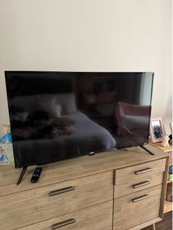42-inch Onn Roku Smart TV (with 1080p Full HD resolution)