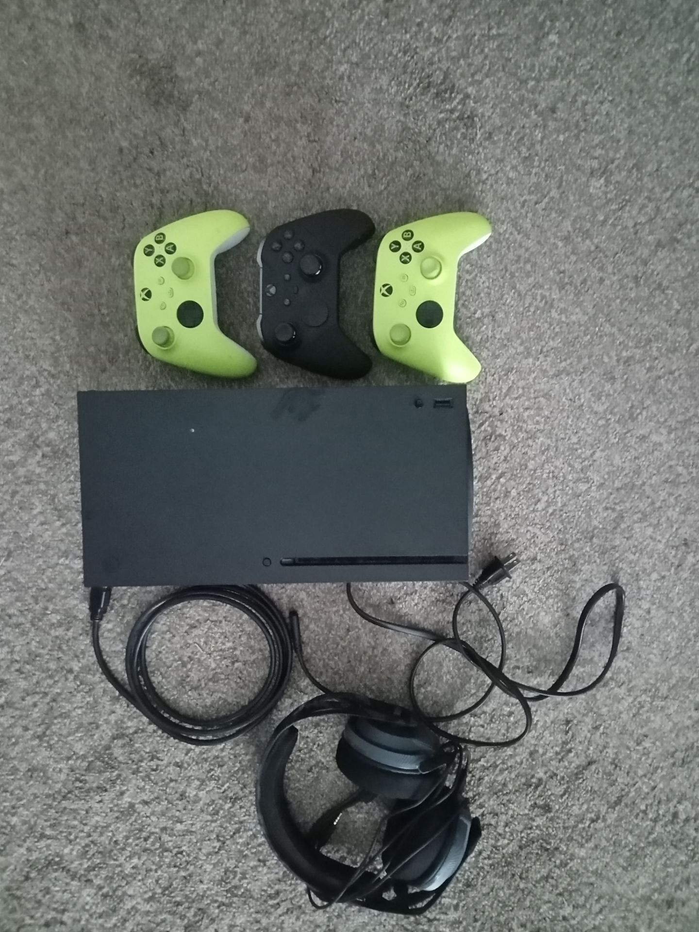 XBOX SERIES X - $500