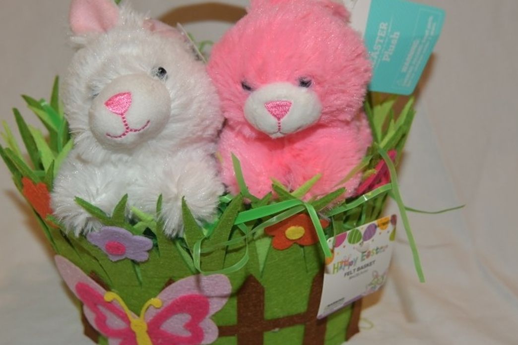 Adorable Easter Bunny Basket Gift Set New