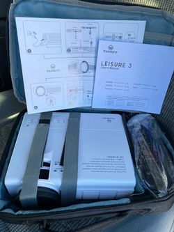Vankyo Leisure 3 Portable Projector with Case