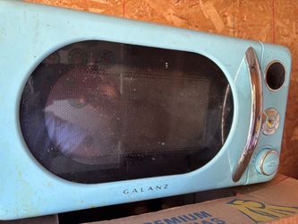 Turquoise microwave
