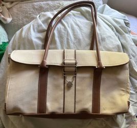 Cute magnet latch purse