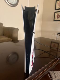 Sony PlayStation 5 (PS5) Digital Edition – Like New