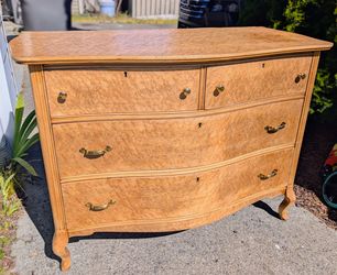 1920s Antique 4 Drawer Birdseye Maple Burl Dresser