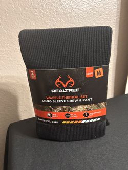 Brand new Men’s thermal 2 piece set size Medium