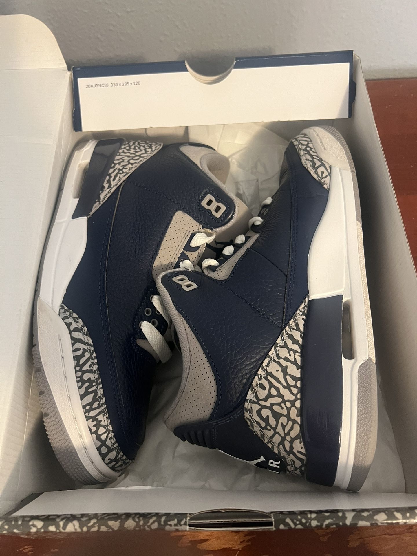 Air Jordan 3 Retro Georgetown Size 8.5
