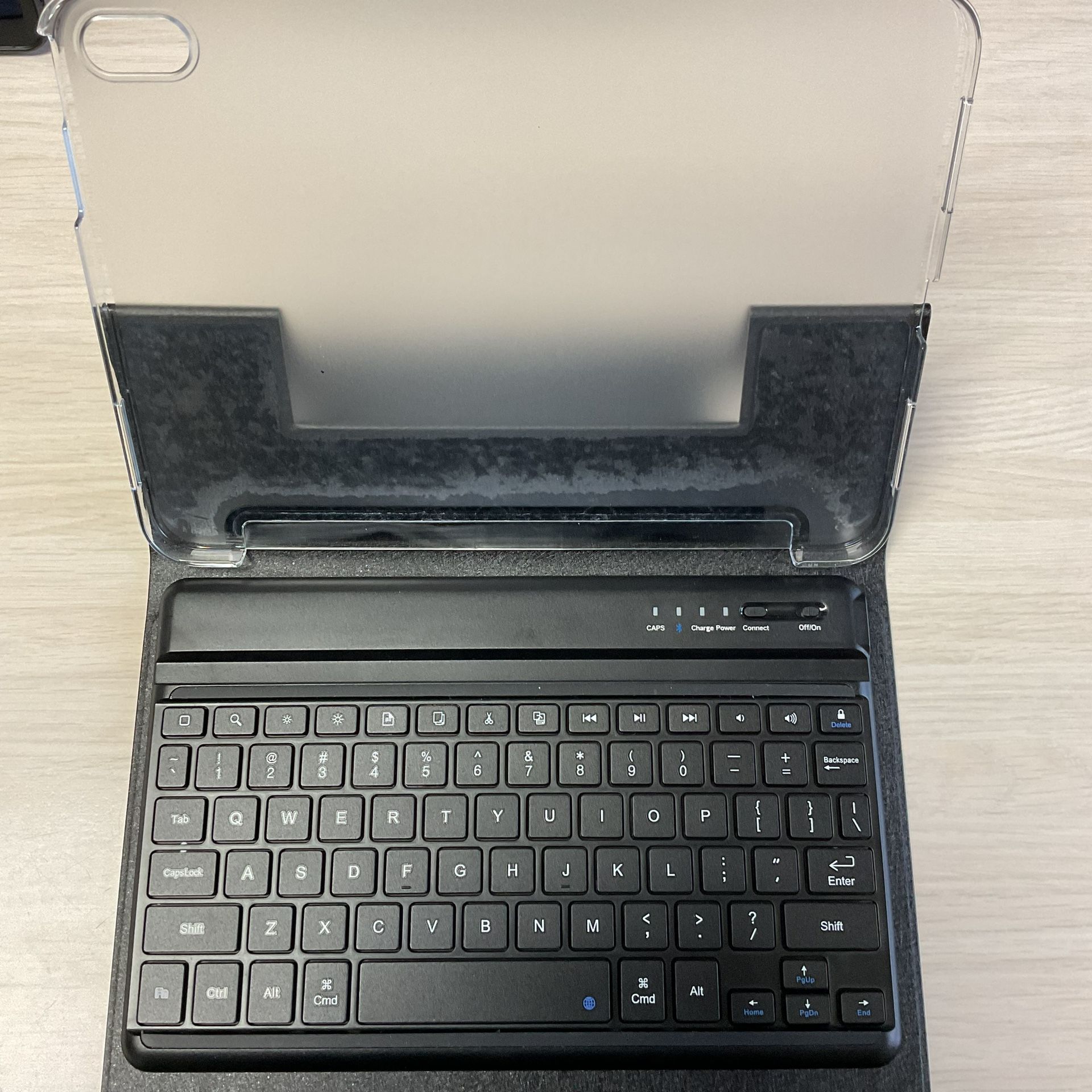iPad Magnetic Keyboard Cover Black + USB Charge Cord — NEW