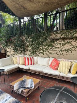 7 pieces wicker sectional seating group with cushions