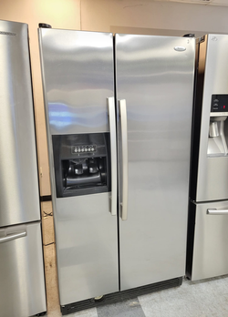 Whirlpool Side‑by‑Side Stainless Fridge – Ice & Water