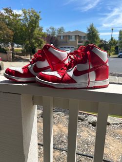 NIKE woman’s size 10