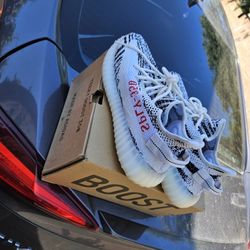 Yeezy 350 V2 Zebra  OG BOX