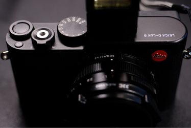 Leica D-Lux 8 Black Excellent Condition PLEASE READ
