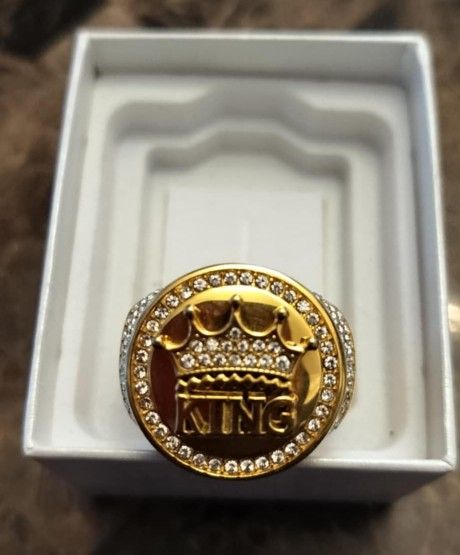 "King" size 10 Stainless Steel Ring with Cubic Diamonds