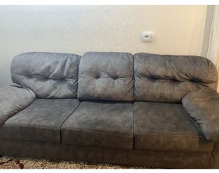 One Year Old Couched And Recliner Sofa 