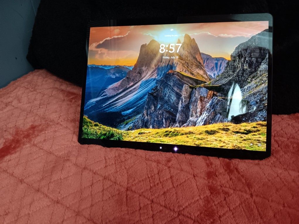13' Microsoft Surface Pro 9 12th Gen Tablet And Pen