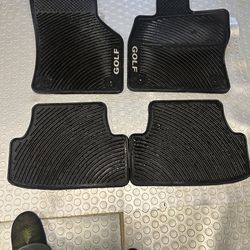 Volkswagen Golf rubber floor mats