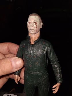 MICHAEL MYERS I I NECA FIGURE