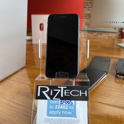 Apple iPhone SE 64GB - T-Mobile Recertified with 90 Day Warranty includes Apple lighting cable