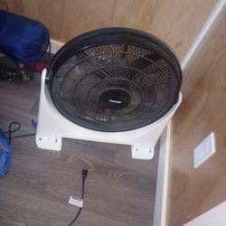 Toshiba Fan
