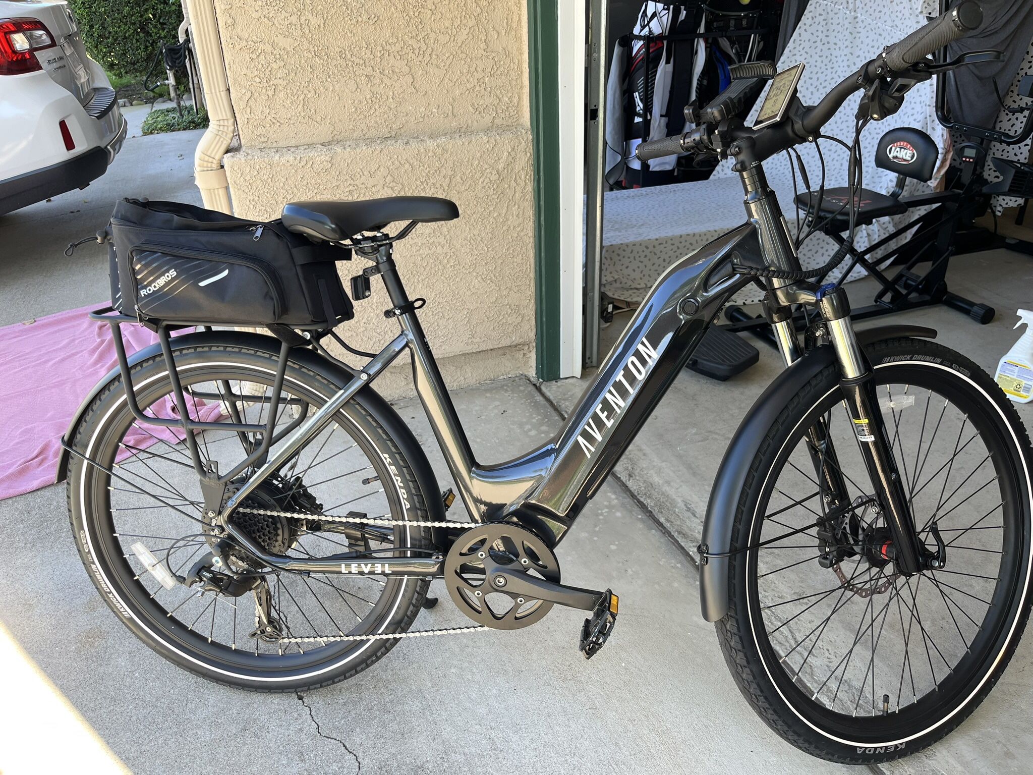 Aventon Level ST Electric Bike