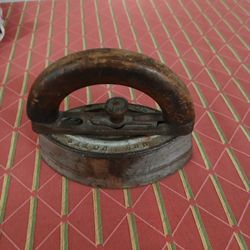 Vintage SAD Iron