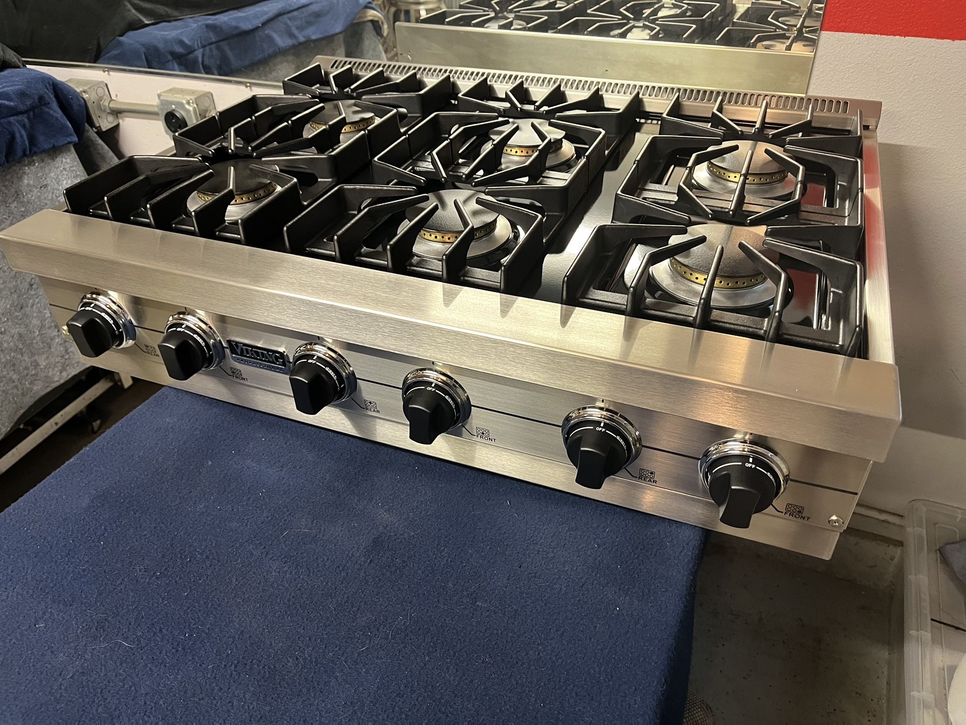 Viking Professional 36” Gas Range-top Cooktop