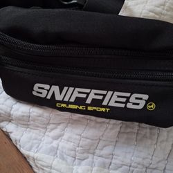 Sniffies  Pouch 4x 10