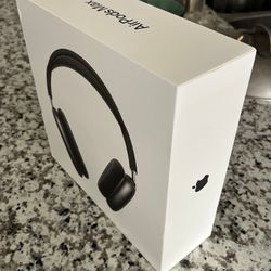 Apple AirPods Max with Smart Cases 