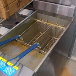 Commercial Fryer NG Like New