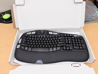 Black Logitech keyboard