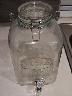 NEW 2 Gallon Glass Water. $20