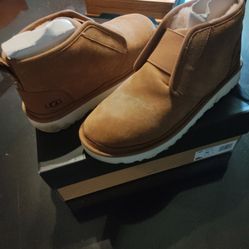 UGGs Men Neumel Flex 11