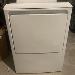 GE 7.2 cu. ft. Capacity Aluminized Alloy Drum Electric Dryer