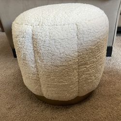 Ottoman Threshold/Studio McGee Galena Stool New Condition ( I Would Not Let Anyone Near It ) Porch Pickup