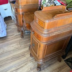 Vintage vanity
