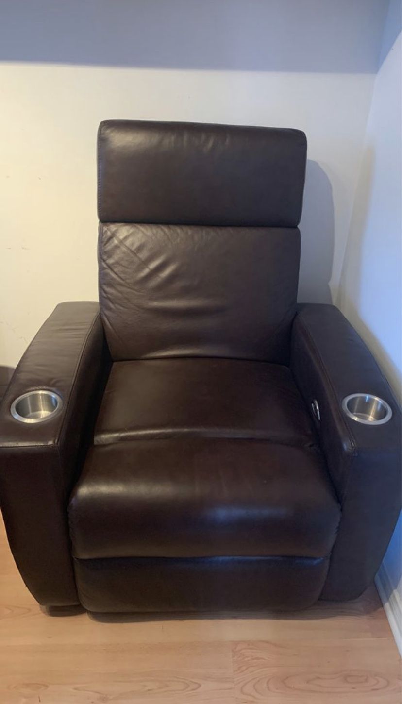 Costco Abbyson Living Leather Powered Theater Recliner