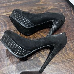 High Heels Shoes Size 7.5 