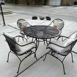 Wrought Iron Patio Set With Cushions And Pillows