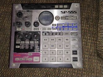 Roland SP-555