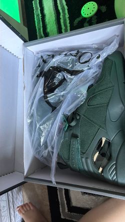 Jordan’s size 8