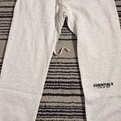 Essentials sweats cuffed