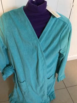 Robe /Brand new size medium