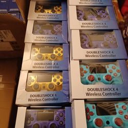 Ps4 Wireles Controller's  Nice Colors  Not Sony  Brand Bat Work 100%%%% Like  Sony  30 $$$$ A Piece