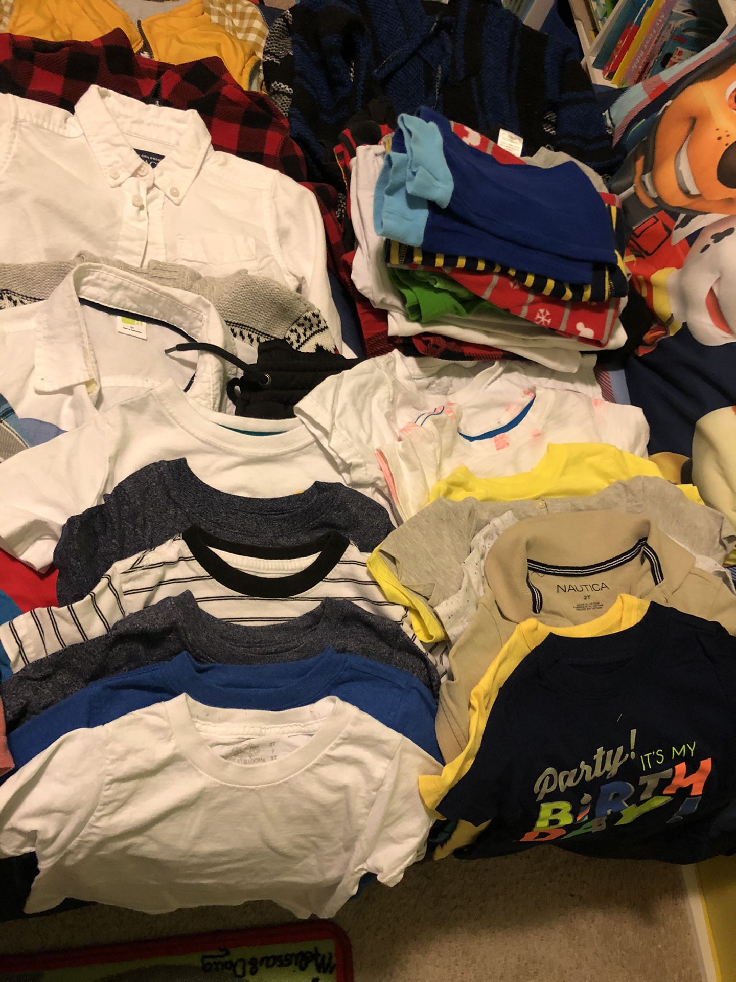Boy clothes 2T-3T really good condition