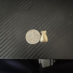 10K Gold Money Bag Stud Earrings