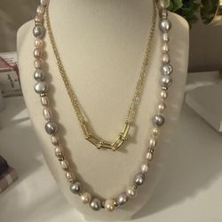 🥰💝❤️Freshwater Pearl Necklace w/ Connecting Chain